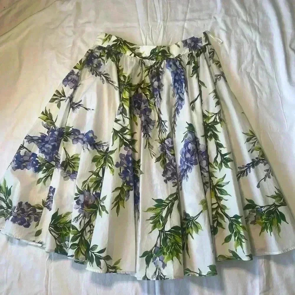 NEVER WORN! Brand new Dolce & Gabbana full skirt with flower prints! So cute!